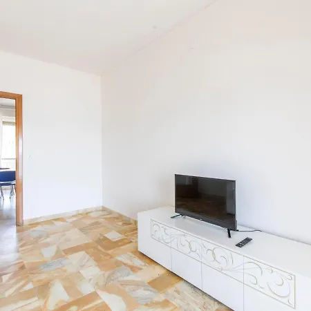 Scenic In With Garden And Terrace *