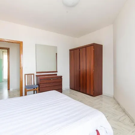 Appartement Scenic In With Garden And Terrace